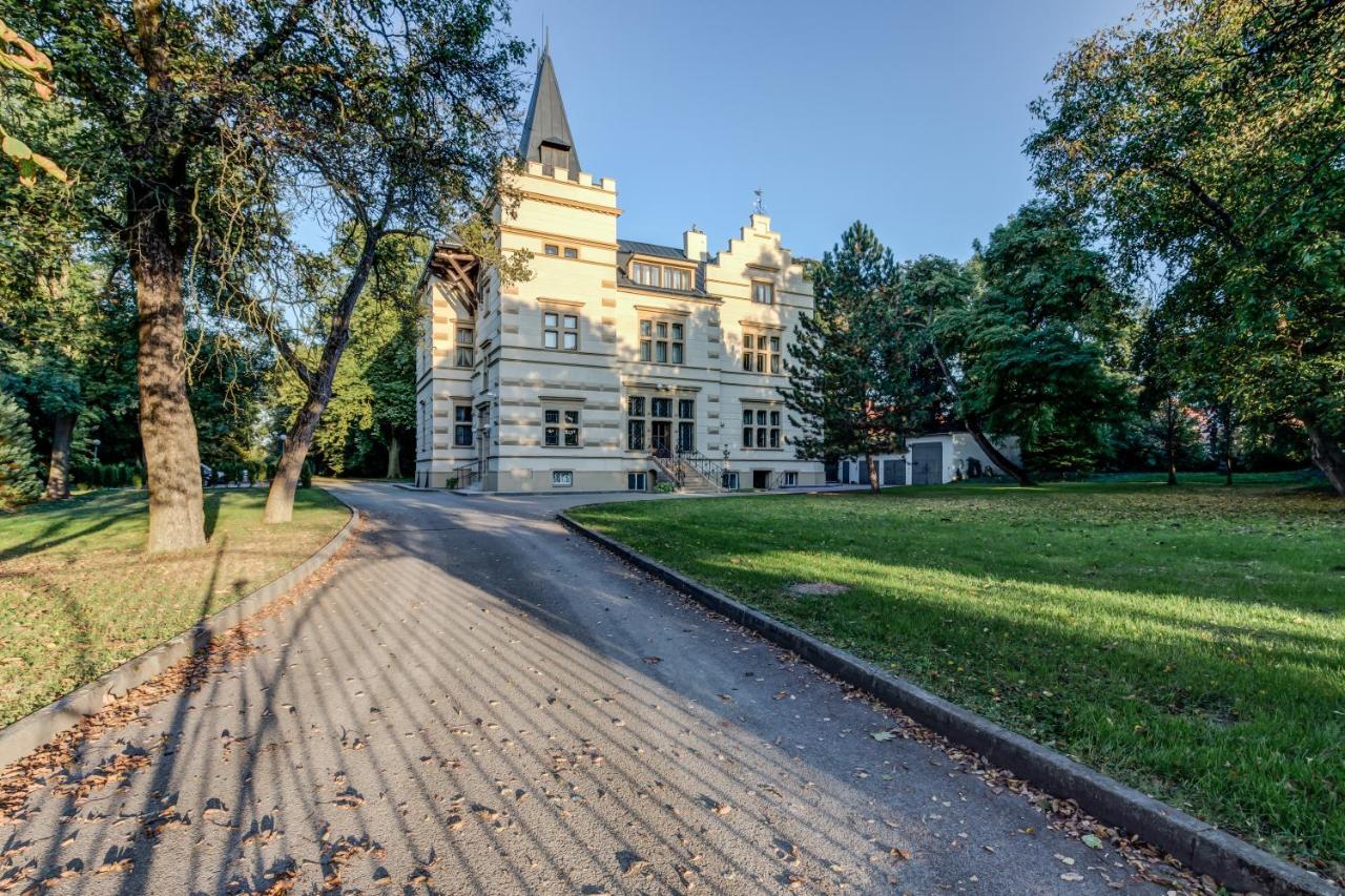 Hôtel Vila Austerlitz Extérieur photo